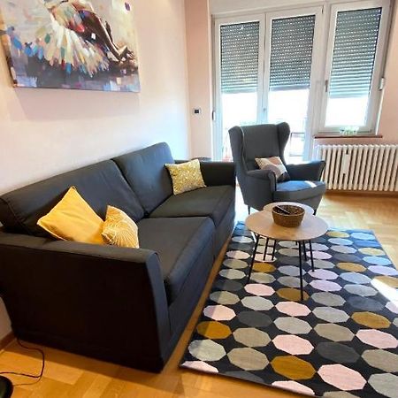 Quince Apartment-Free Parking-City Center Belgrado Exterior foto