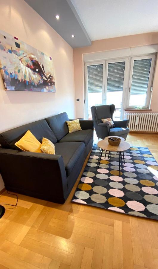 Quince Apartment-Free Parking-City Center Belgrado Exterior foto